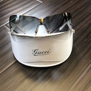 Gucci Brand sunnies,  white/gold detail